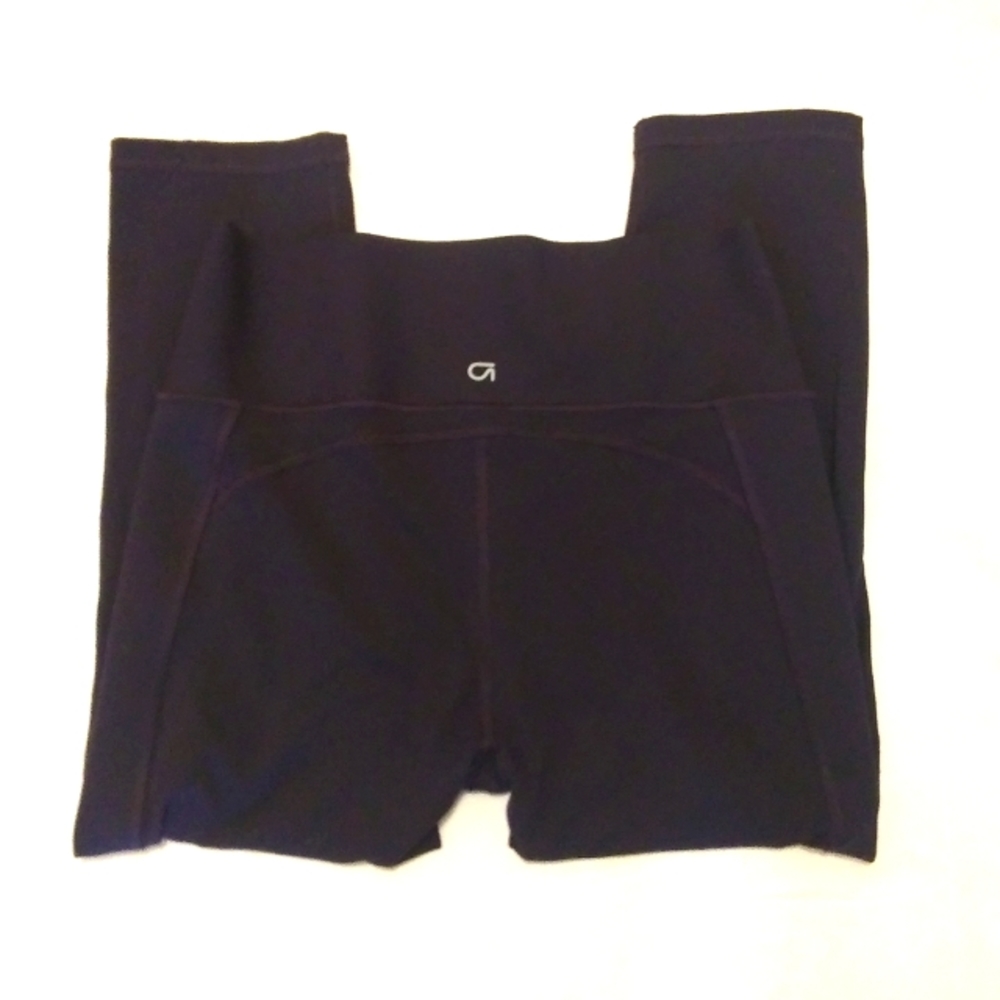 GAP Activewear navy blue crop leggings Size M